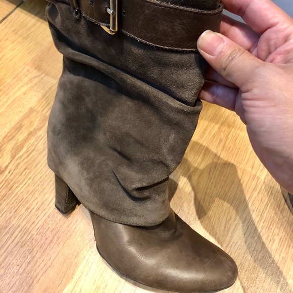 Boots - Picture 3 of 5